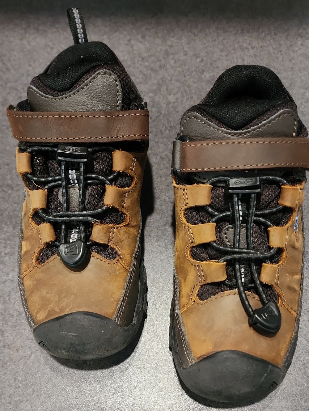 Kids Keen Targhee Sneakers (Size 12)